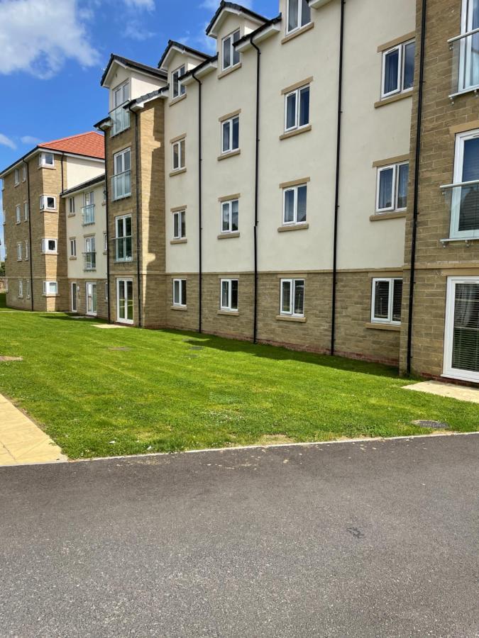 Stylish And Modern 2Br Apartment With Parking Sheffield Bagian luar foto