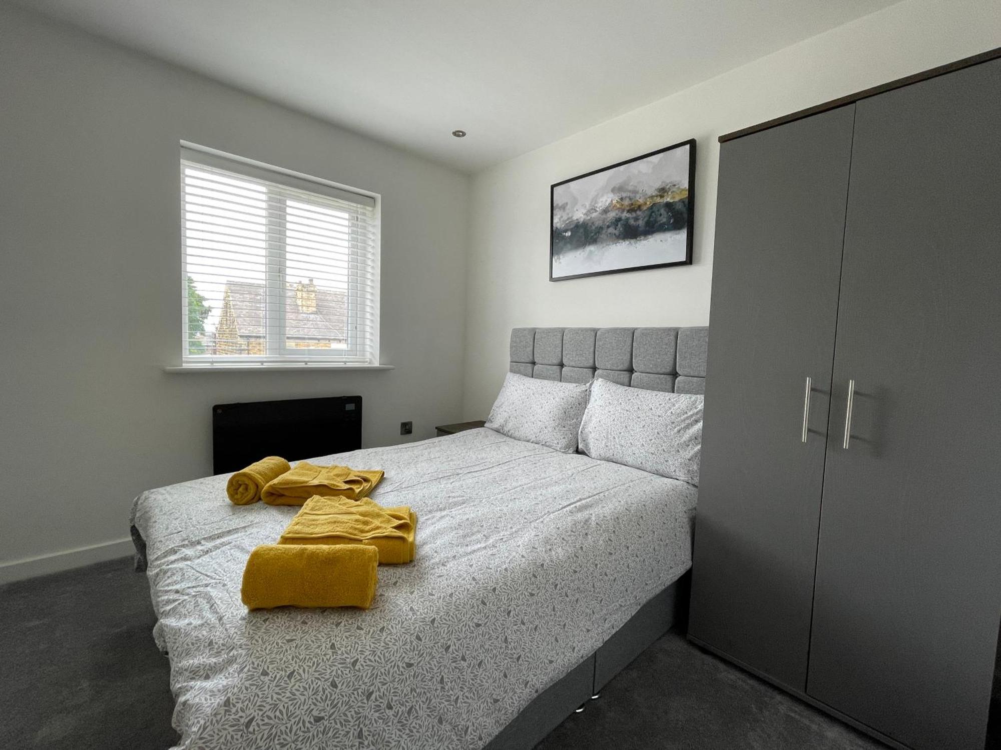 Stylish And Modern 2Br Apartment With Parking Sheffield Bagian luar foto